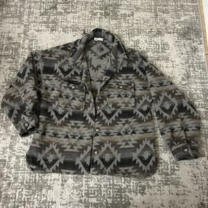 Aztec Women’s Shacket Size Large